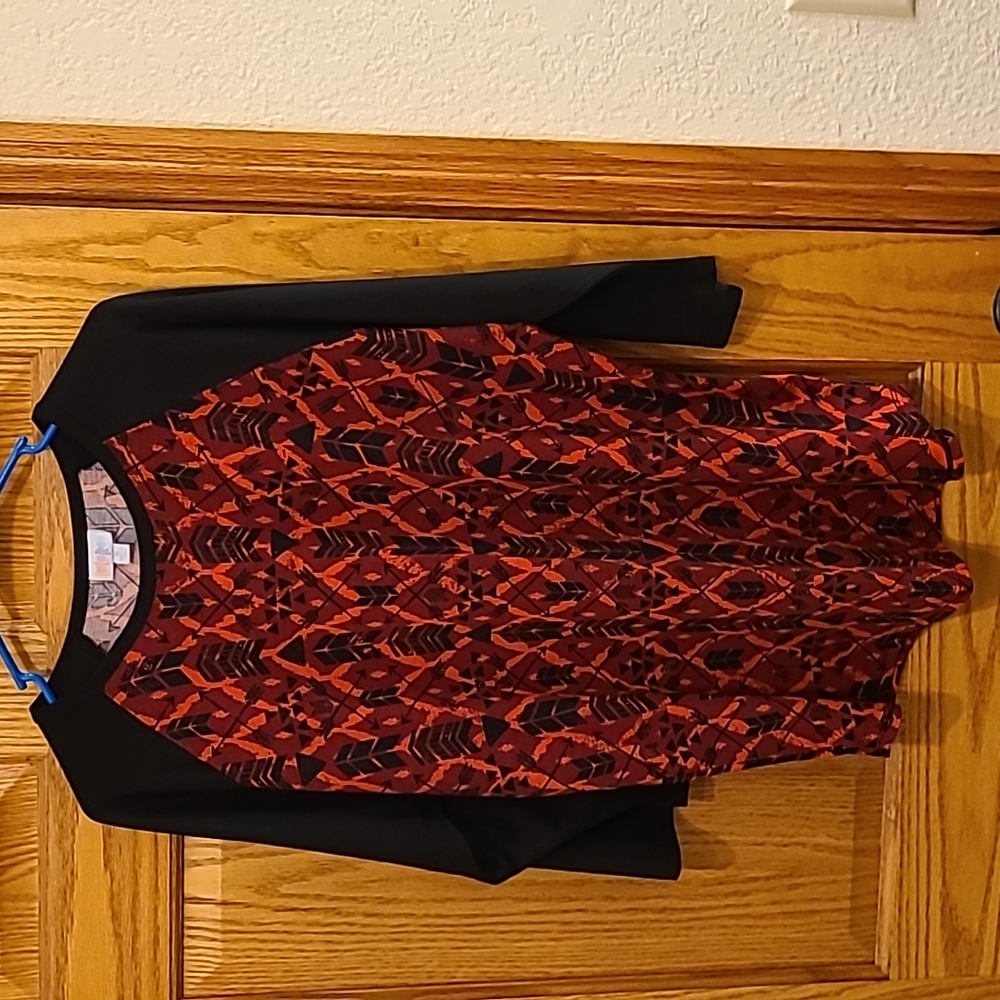 LuLaRoe Randy red/orange with arrows
